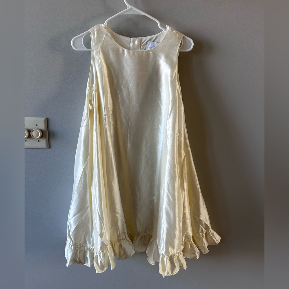 Ruffle Trim babydoll Mini Dress with pearl buttons M